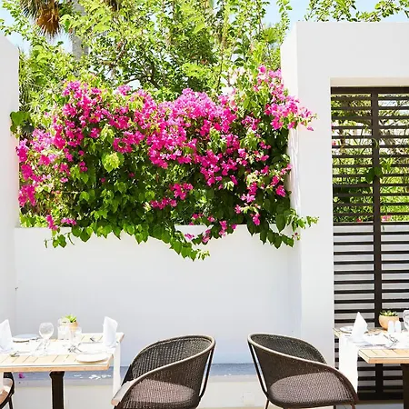 Курортний комплекс Grecotel Creta Palace Rethymno (Crete)