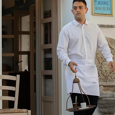 Creta Palace, A To Live