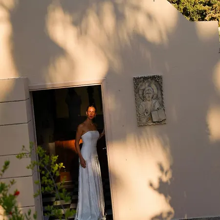 Creta Palace, A To Live Resort