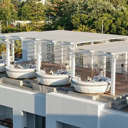 Creta Palace, A To Live